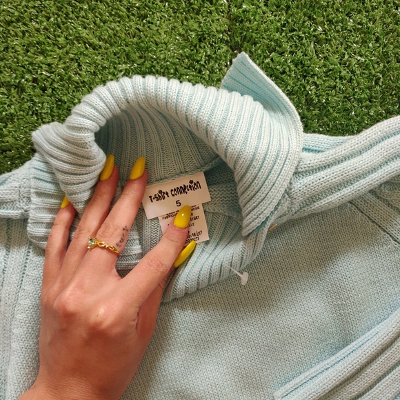 KNIT TURTLENECK SWEATER - Picture 2 of 3